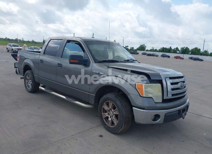 2010 Ford F-150 FX2 SPORT/HARLEY-DAVIDSON/KING RANCH/LARIAT/PLATINUM/XL/XLT (VIN 1FTFW1CV0AFA80811) main photo