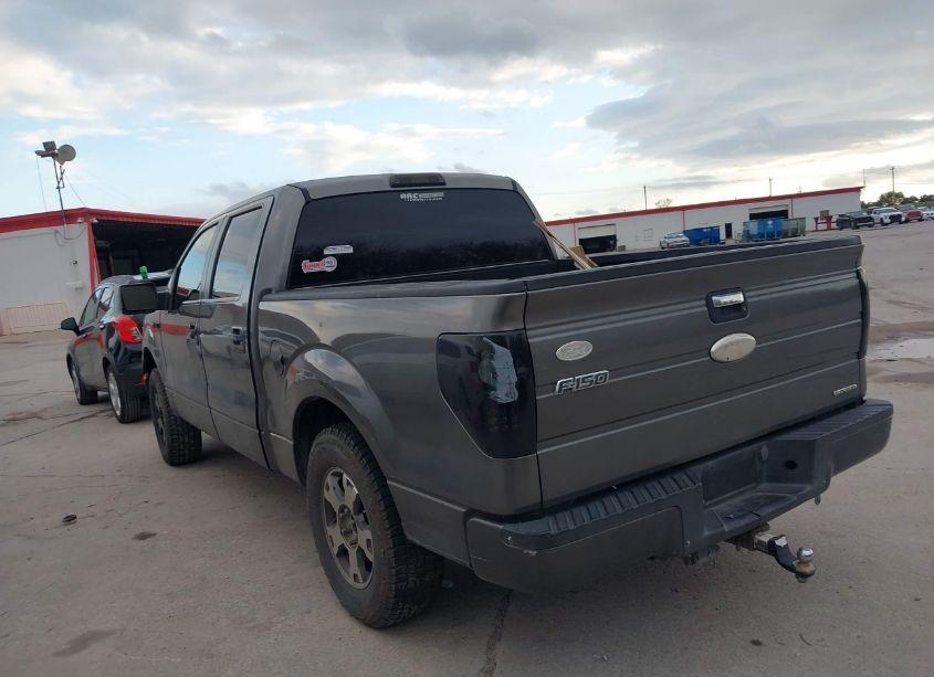 Photo 3 of 2010 Ford F-150 FX2 SPORT/HARLEY-DAVIDSON/KING RANCH/LARIAT/PLATINUM/XL/XLT (VIN 1FTFW1CV1AFC50383)