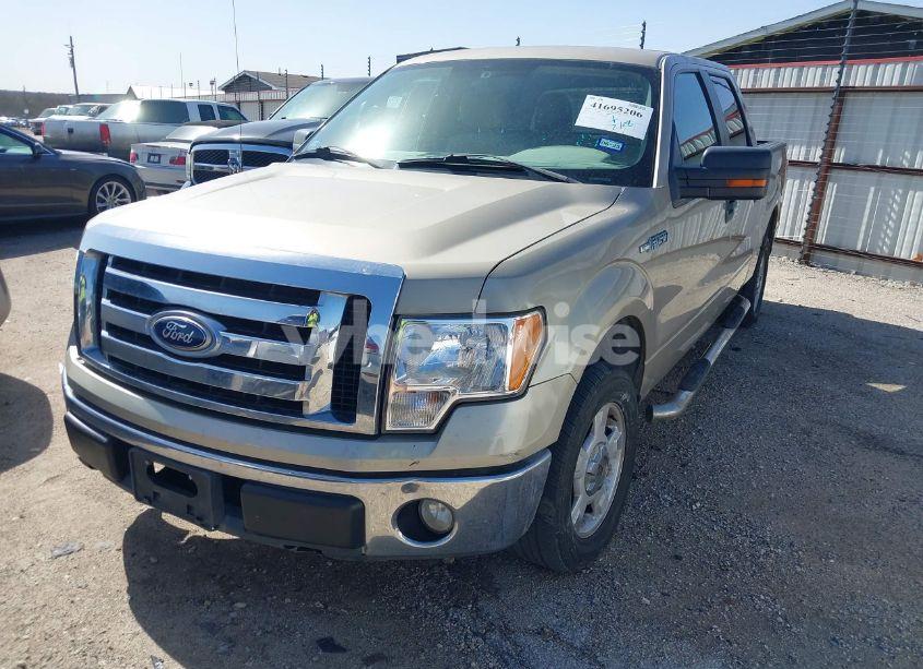 Photo 2 of 2010 Ford F-150 XLT (VIN 1FTFW1CV1AKA57531)