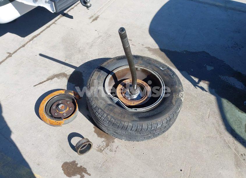 Photo 12 of 2010 Ford F-150 FX2 SPORT/HARLEY-DAVIDSON/KING RANCH/LARIAT/PLATINUM/XL/XLT (VIN 1FTFW1CV1AKE15016)