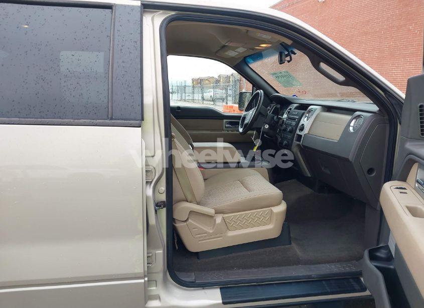 Photo 5 of 2010 Ford F-150 FX2 SPORT/HARLEY-DAVIDSON/KING RANCH/LARIAT/PLATINUM/XL/XLT (VIN 1FTFW1CV4AFD86538)