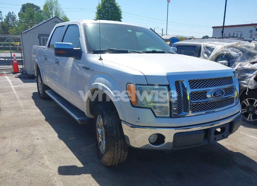 2010 Ford F-150 LARIAT (VIN 1FTFW1CV7AFB08801) main photo