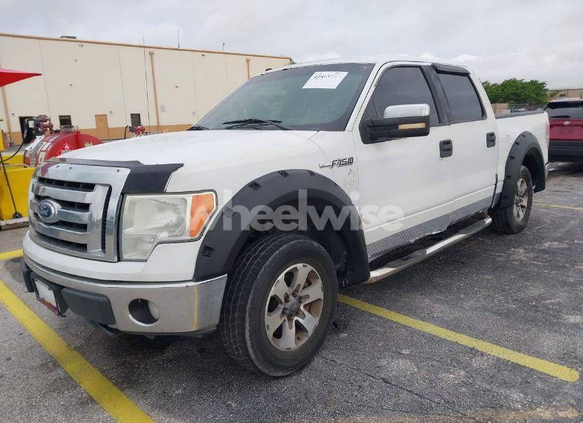 Photo 2 of 2010 Ford F-150 FX2 SPORT/HARLEY-DAVIDSON/KING RANCH/LARIAT/PLATINUM/XL/XLT (VIN 1FTFW1CV7AFC00412)