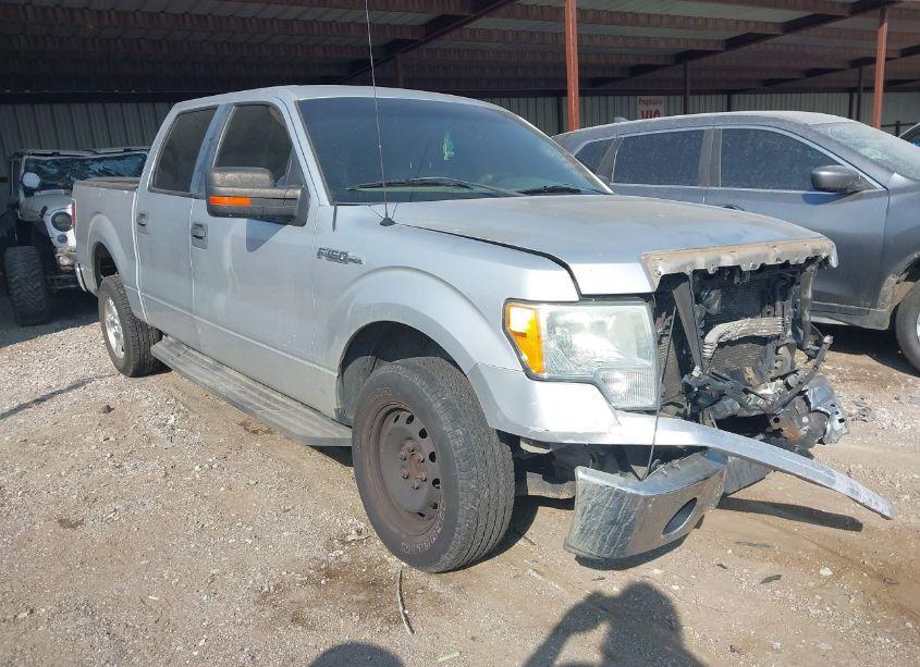 2010 Ford F-150 FX2 SPORT/HARLEY-DAVIDSON/KING RANCH/LARIAT/PLATINUM/XL/XLT (VIN 1FTFW1CV9AKB83801) main photo