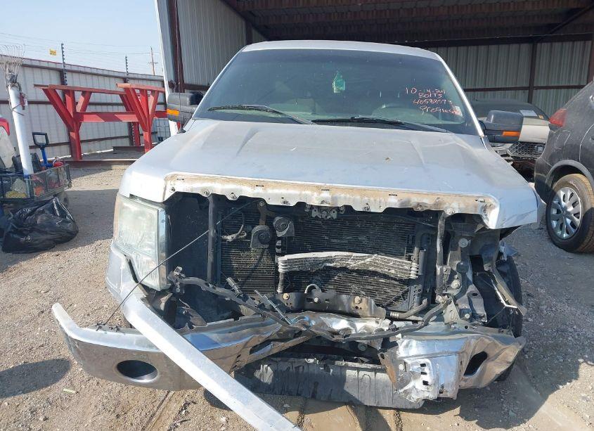 Photo 12 of 2010 Ford F-150 FX2 SPORT/HARLEY-DAVIDSON/KING RANCH/LARIAT/PLATINUM/XL/XLT (VIN 1FTFW1CV9AKB83801)