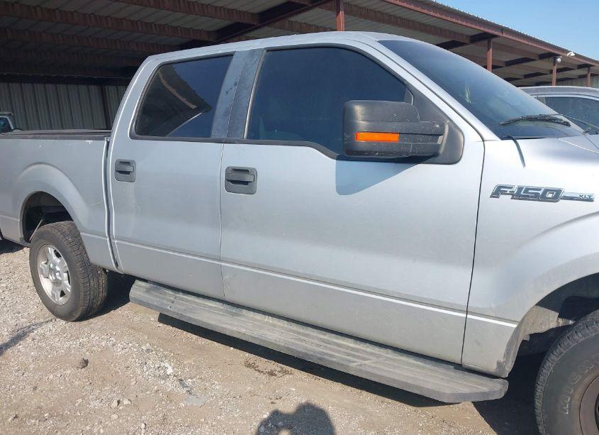 Photo 13 of 2010 Ford F-150 FX2 SPORT/HARLEY-DAVIDSON/KING RANCH/LARIAT/PLATINUM/XL/XLT (VIN 1FTFW1CV9AKB83801)