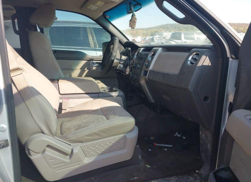 Photo 5 of 2010 Ford F-150 FX2 SPORT/HARLEY-DAVIDSON/KING RANCH/LARIAT/PLATINUM/XL/XLT (VIN 1FTFW1CV9AKB83801)