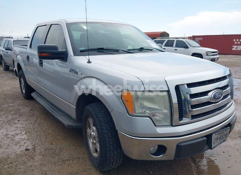 2010 Ford F-150 FX2 SPORT/HARLEY-DAVIDSON/KING RANCH/LARIAT/PLATINUM/XL/XLT (VIN 1FTFW1CVXAKC09905) main photo