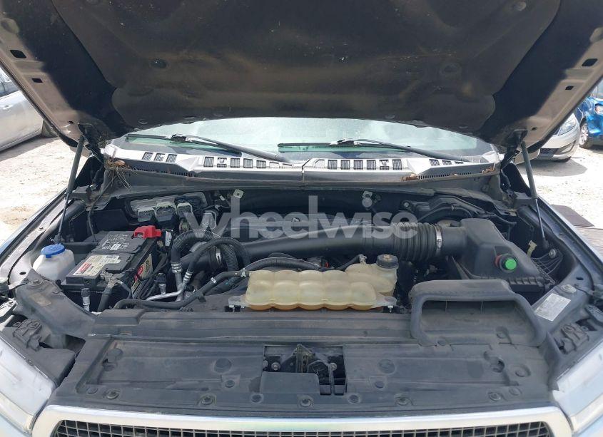 Photo 10 of 2018 Ford F-150 PLATINUM (VIN 1FTFW1E12JFD70459)