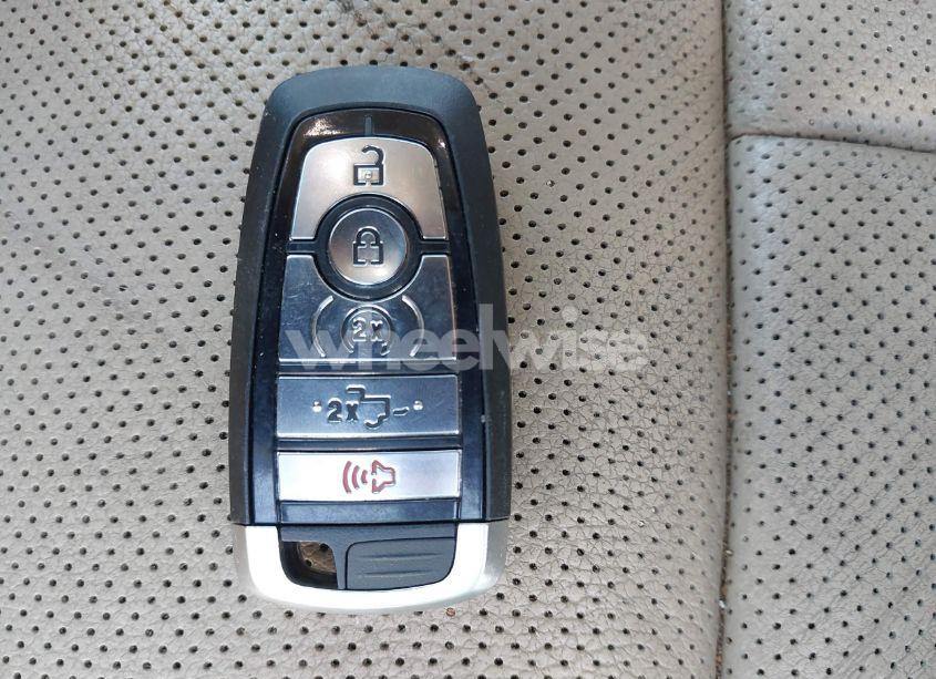 Photo 11 of 2018 Ford F-150 LARIAT (VIN 1FTFW1E14JFE46327)