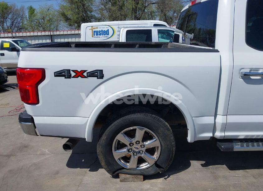 Photo 22 of 2018 Ford F-150 LARIAT (VIN 1FTFW1E14JFE46327)