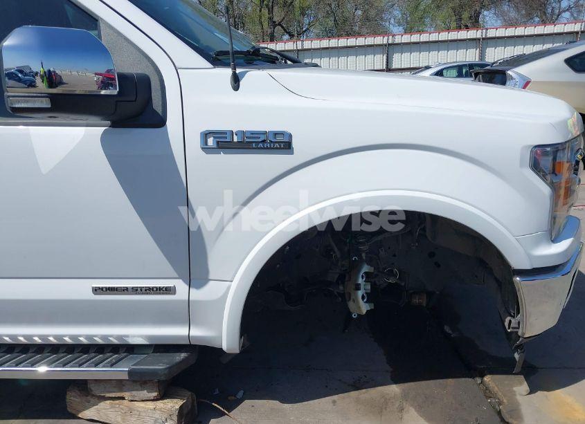 Photo 6 of 2018 Ford F-150 LARIAT (VIN 1FTFW1E14JFE46327)