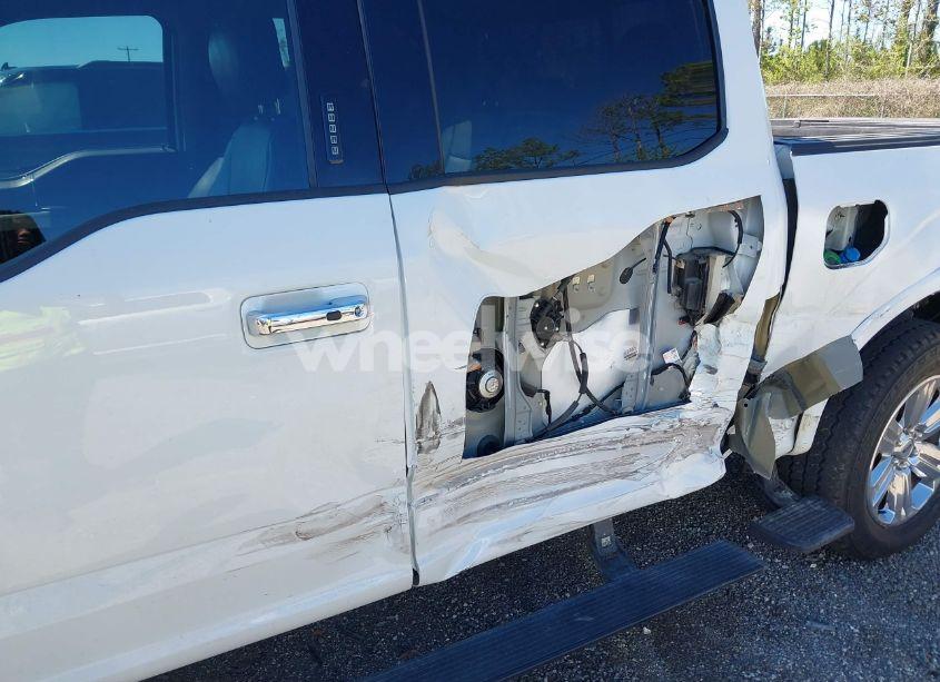 Photo 6 of 2019 Ford F-150 LARIAT (VIN 1FTFW1E14KFA79818)