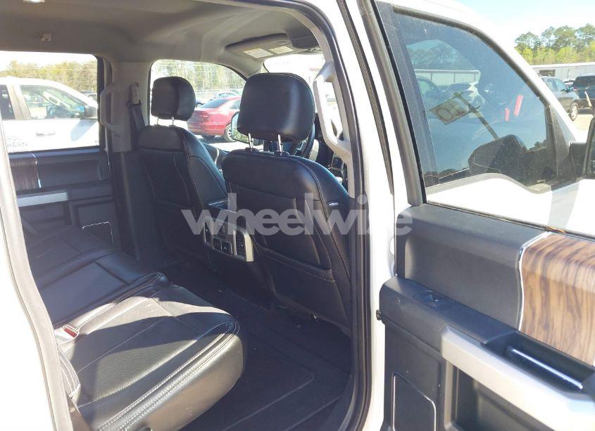 Photo 8 of 2019 Ford F-150 LARIAT (VIN 1FTFW1E14KFA79818)