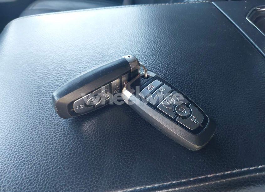 Photo 11 of 2019 Ford F-150 LARIAT (VIN 1FTFW1E14KFC69098)