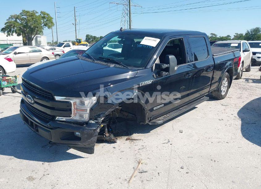 Photo 2 of 2019 Ford F-150 LARIAT (VIN 1FTFW1E14KFC69098)