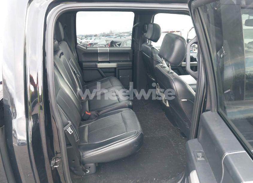 Photo 8 of 2018 Ford F-150 LARIAT (VIN 1FTFW1E15JFD56507)