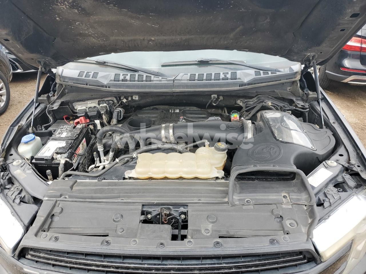 Photo 11 of 2018 FORD F150 SUPERCREW (VIN 1FTFW1E17JFD37540)