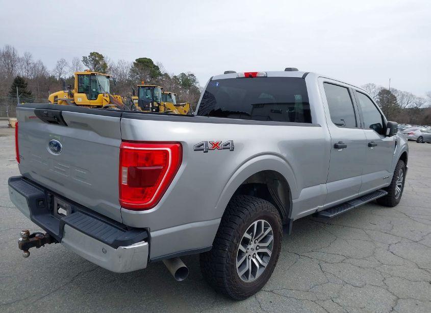 Photo 4 of 2021 Ford F-150 XLT (VIN 1FTFW1E19MFB46240)