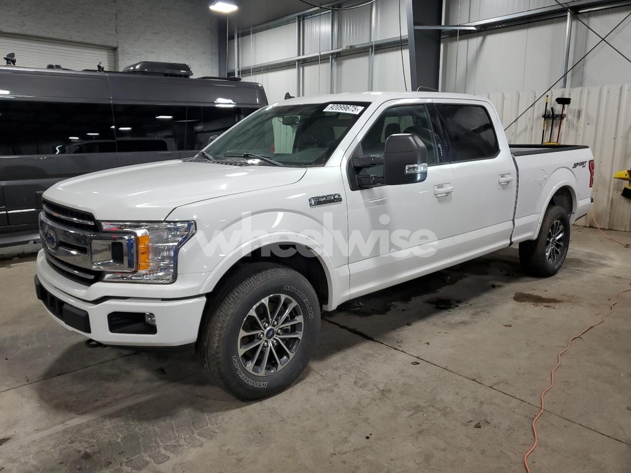 2020 FORD F150 SUPERCREW (VIN 1FTFW1E41LKF09517) main photo