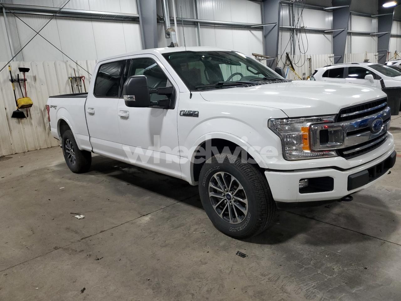 Photo 4 of 2020 FORD F150 SUPERCREW (VIN 1FTFW1E41LKF09517)