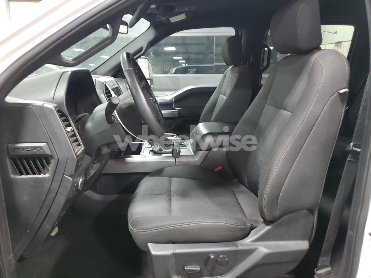 Photo 7 of 2020 FORD F150 SUPERCREW (VIN 1FTFW1E41LKF09517)