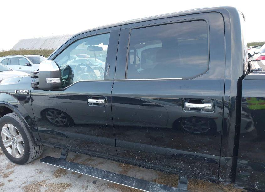 Photo 13 of 2019 Ford F-150 PLATINUM (VIN 1FTFW1E42KFA54457)