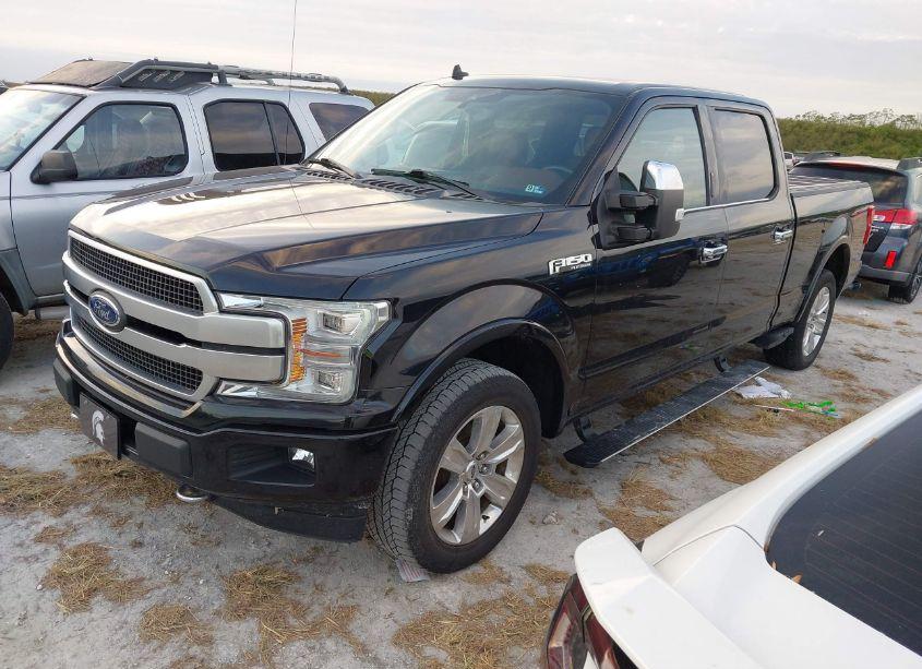 Photo 2 of 2019 Ford F-150 PLATINUM (VIN 1FTFW1E42KFA54457)