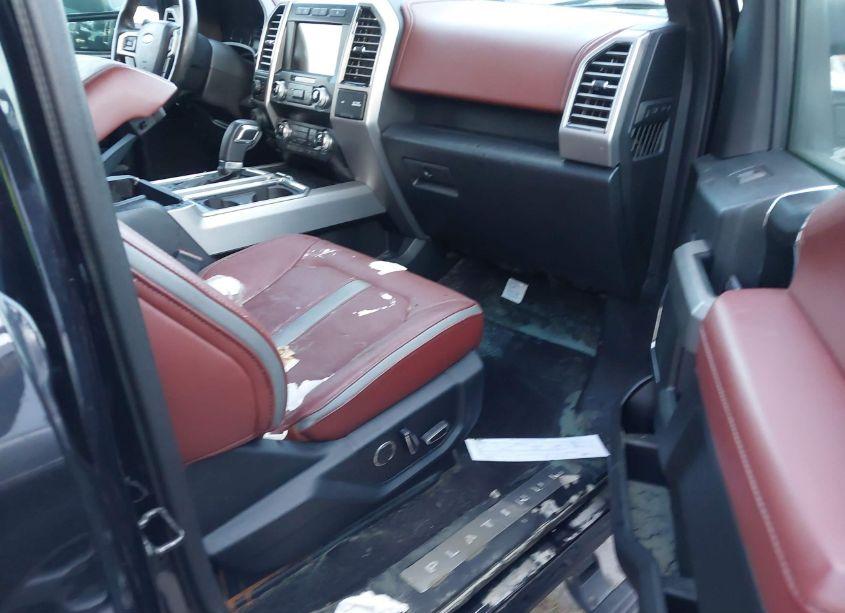 Photo 5 of 2019 Ford F-150 PLATINUM (VIN 1FTFW1E42KFA54457)