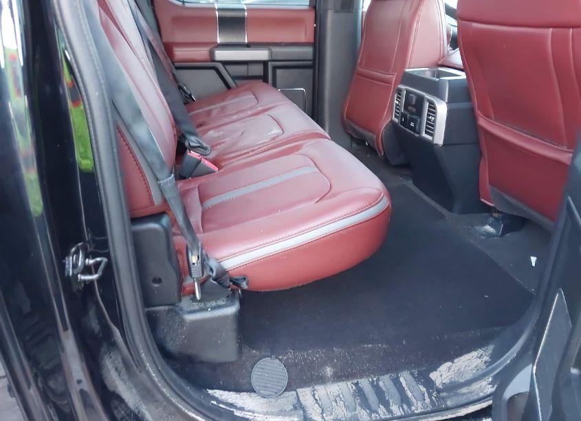 Photo 8 of 2019 Ford F-150 PLATINUM (VIN 1FTFW1E42KFA54457)