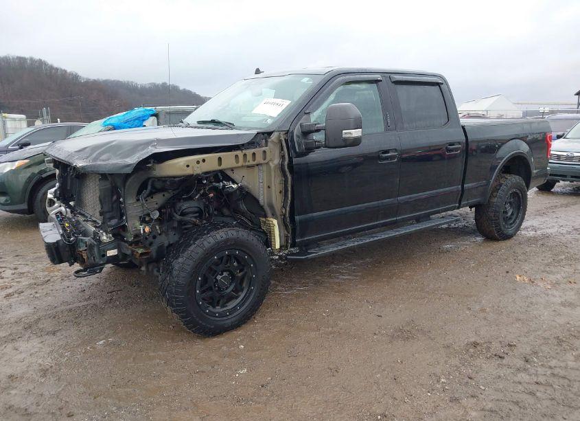 Photo 2 of 2019 Ford F-150 XLT (VIN 1FTFW1E45KFC43216)