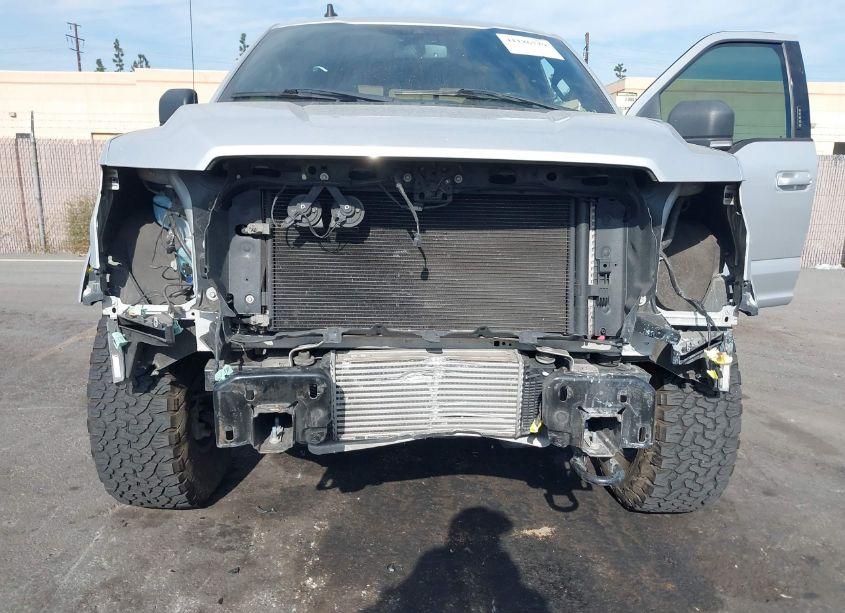 Photo 6 of 2019 Ford F-150 XLT (VIN 1FTFW1E45KKC69810)