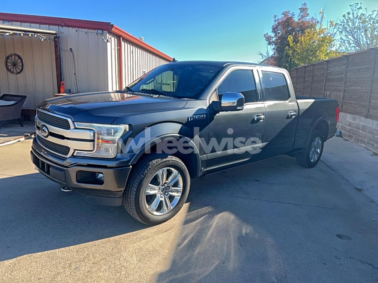 Photo 2 of 2019 FORD F150 SUPERCREW (VIN 1FTFW1E47KFB03507)
