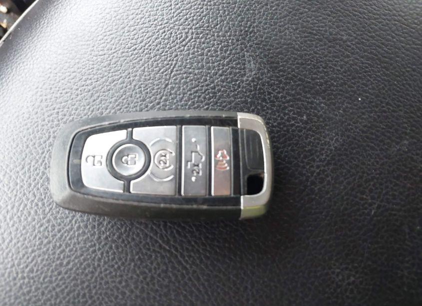 Photo 11 of 2019 Ford F-150 LARIAT (VIN 1FTFW1E4XKKC66269)