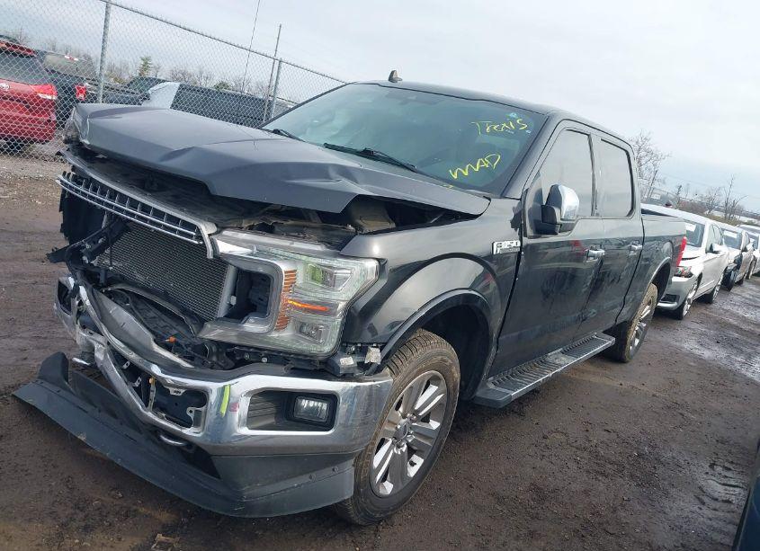 Photo 2 of 2019 Ford F-150 LARIAT (VIN 1FTFW1E4XKKC66269)