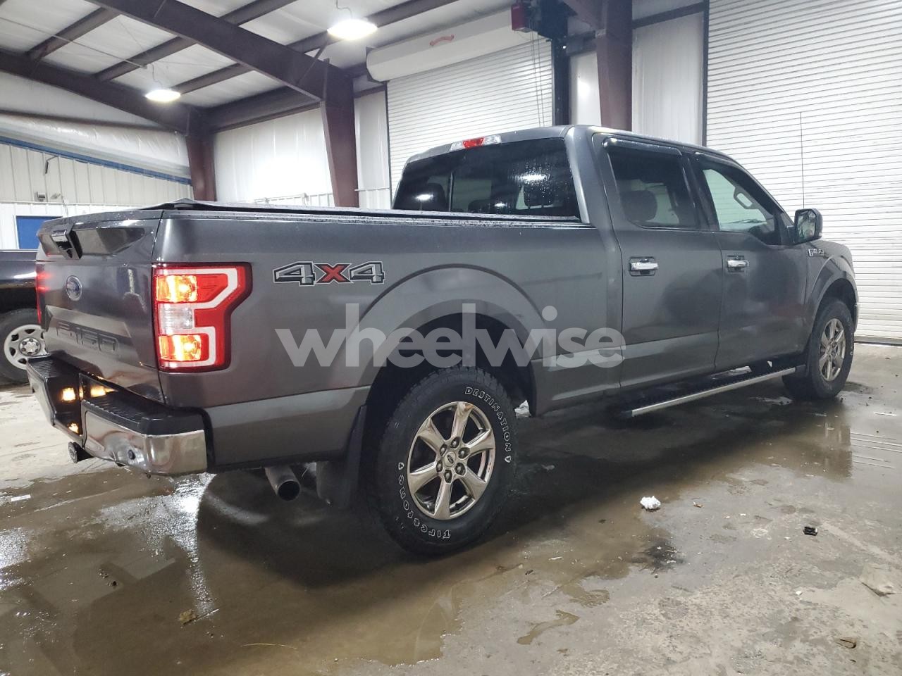 Photo 3 of 2019 FORD F150 SUPERCREW (VIN 1FTFW1E50KFA32496)
