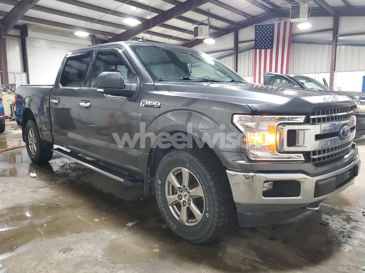 Photo 4 of 2019 FORD F150 SUPERCREW (VIN 1FTFW1E50KFA32496)