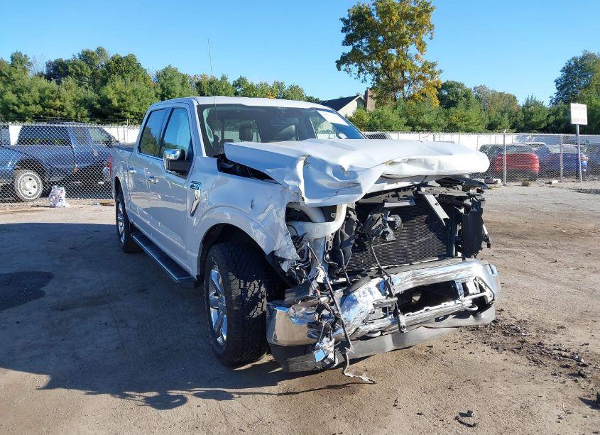 2021 Ford F-150 LARIAT (VIN 1FTFW1E50MKD37944) main photo