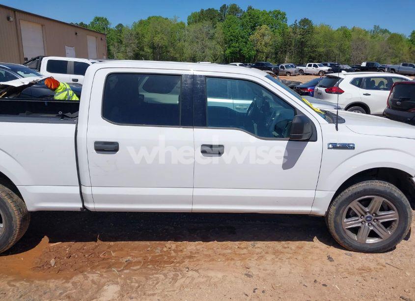 Photo 13 of 2018 Ford F-150 XLT (VIN 1FTFW1E51JFC31863)