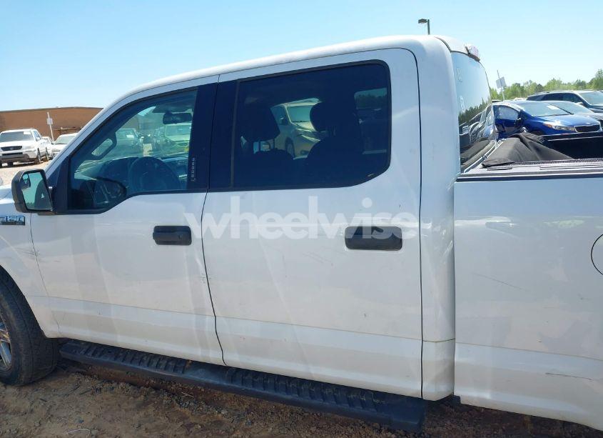 Photo 14 of 2018 Ford F-150 XLT (VIN 1FTFW1E51JFC31863)