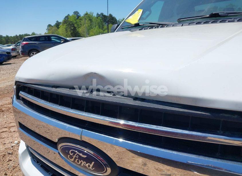 Photo 19 of 2018 Ford F-150 XLT (VIN 1FTFW1E51JFC31863)