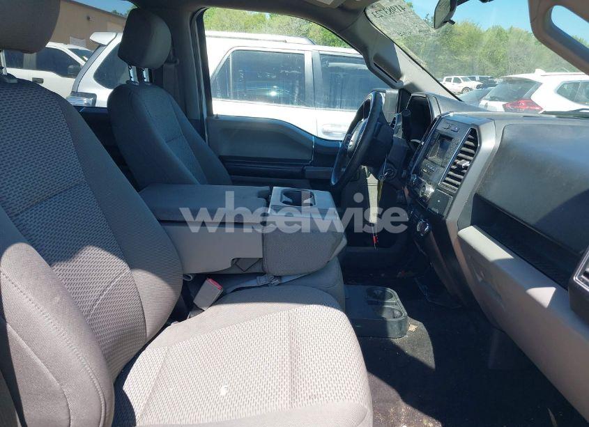 Photo 5 of 2018 Ford F-150 XLT (VIN 1FTFW1E51JFC31863)