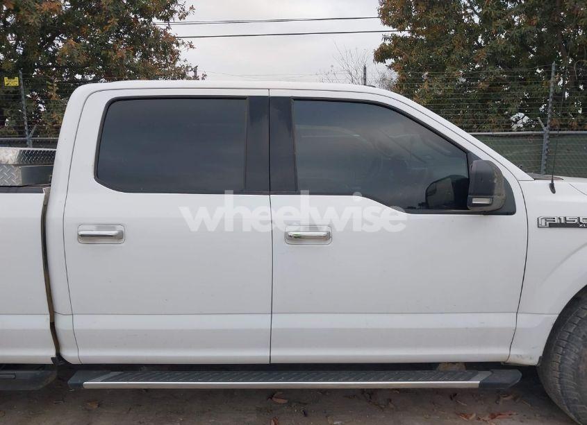 Photo 13 of 2018 Ford F-150 XLT (VIN 1FTFW1E51JKE94457)
