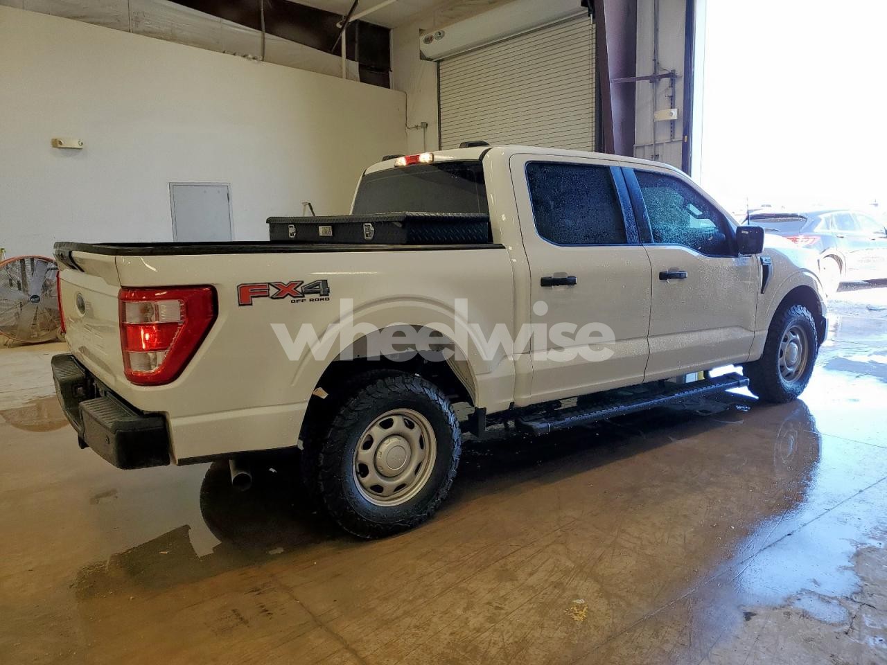 Photo 3 of 2022 FORD F150 SUPERCREW (VIN 1FTFW1E51NKE44163)