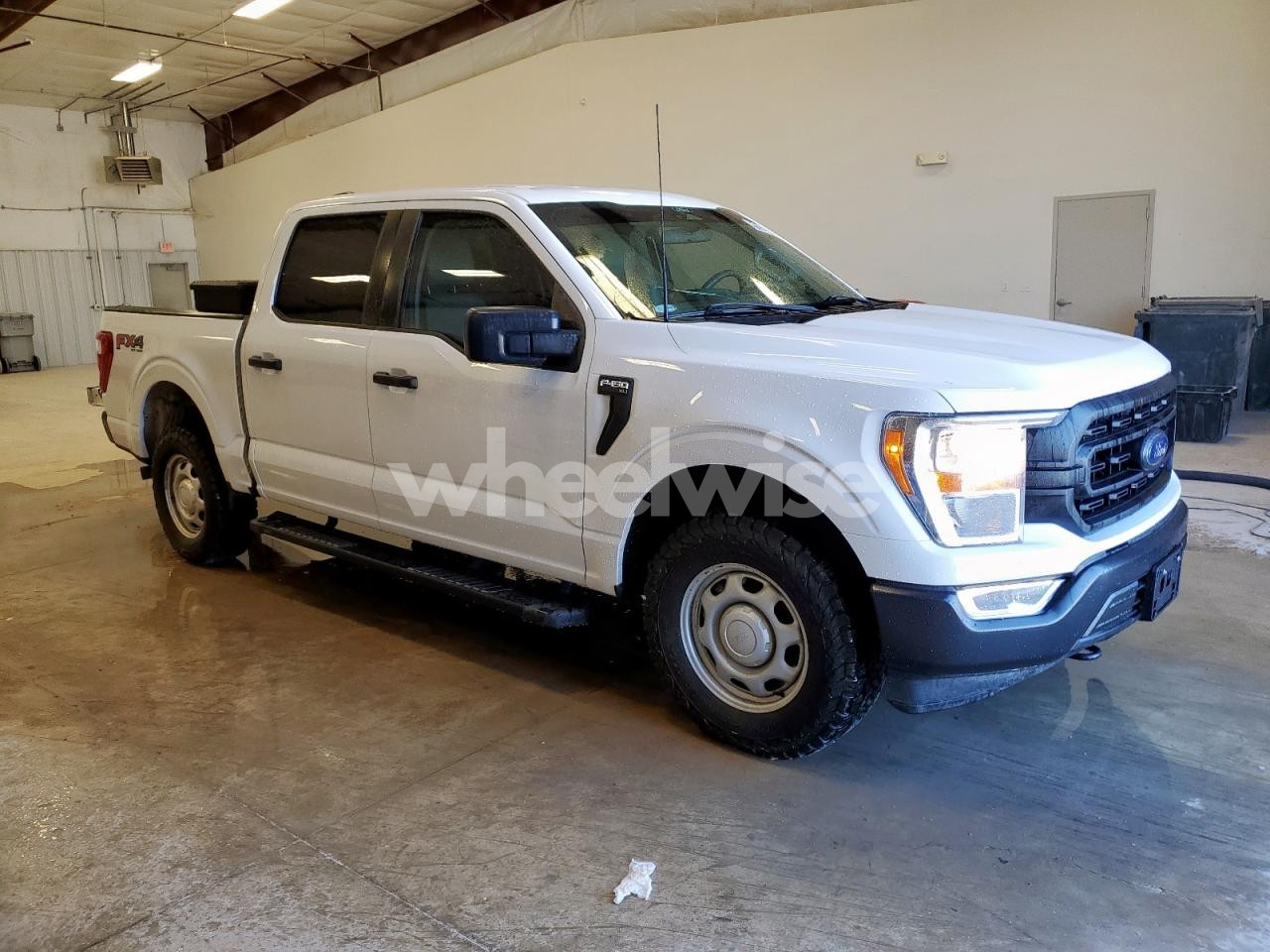 Photo 4 of 2022 FORD F150 SUPERCREW (VIN 1FTFW1E51NKE44163)