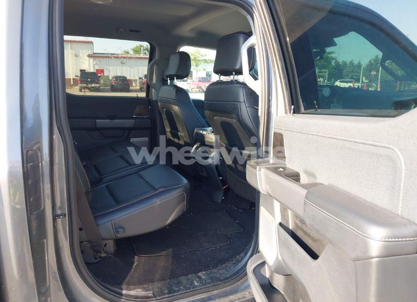 Photo 8 of 2023 Ford F-150 LARIAT (VIN 1FTFW1E51PFB15653)