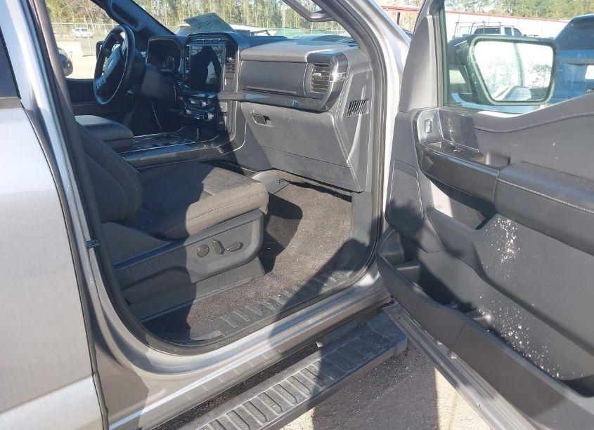 Photo 5 of 2023 Ford F-150 XLT (VIN 1FTFW1E51PFB56543)