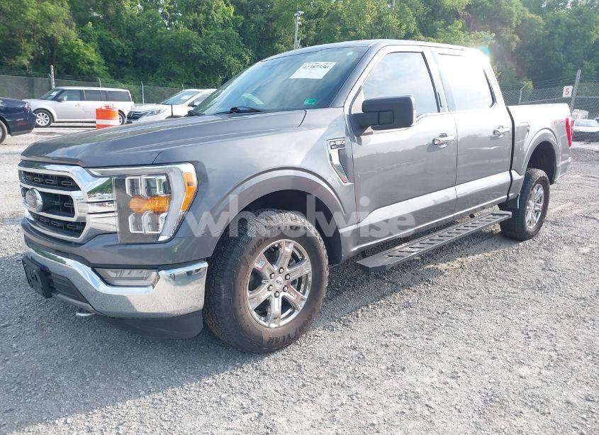 Photo 2 of 2021 Ford F-150 XLT (VIN 1FTFW1E52MKD61002)