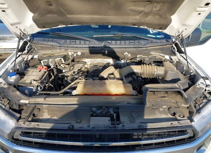 Photo 10 of 2018 Ford F-150 XLT (VIN 1FTFW1E53JKC27384)