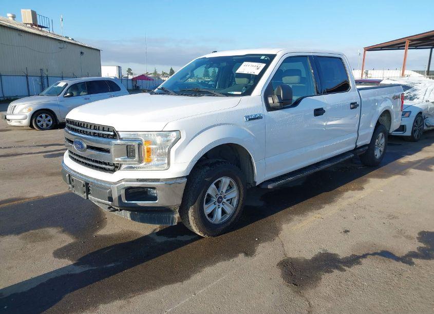 Photo 2 of 2018 Ford F-150 XLT (VIN 1FTFW1E53JKC27384)
